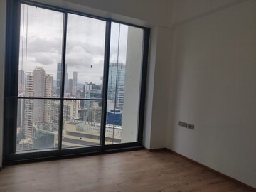 Room in 4 BHK Apartment at Rustomjee Crown, Prabhadevi – for Sale