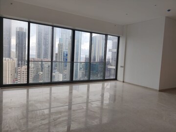 Room in 4 BHK Apartment at Rustomjee Crown, Prabhadevi – for Sale
