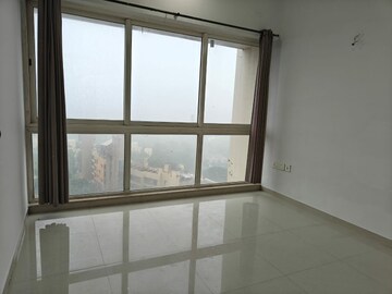Room in 3 BHK Apartment at DB Orchid Woods, Goregaon East – for Sale