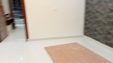 Room in 4 BHK Builder Floor at Sadh Nagar – for Sale
