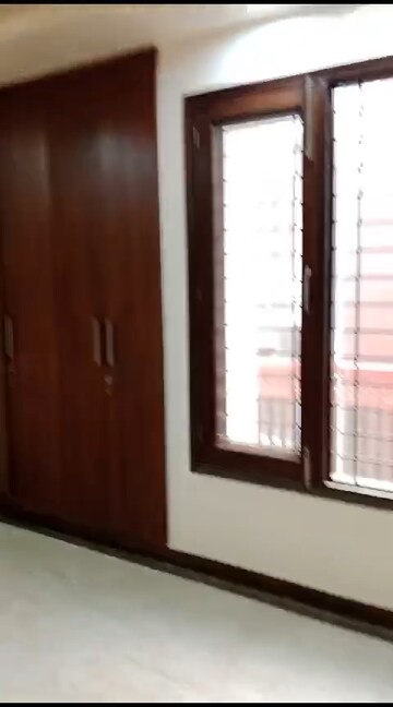 Room in 2 BHK Apartment at Dwarka Mor – for Sale