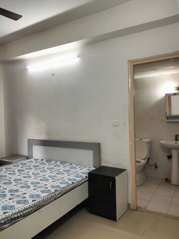 Bedroom in 3 BHK Apartment at Amrapali Silicon City, Sector 76 – for Sale