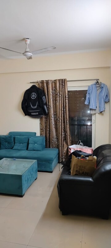 Living Room in 2 BHK Apartment at Amrapali Silicon City, Sector 76 – for Sale