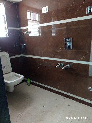 Furnished Amenities in 2 BHK Apartment at Veena Signature, Dombivli East – for Sale