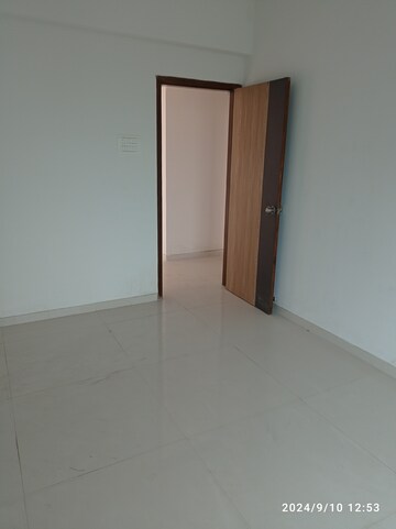 Room in 2 BHK Apartment at Veena Signature, Dombivli East – for Sale