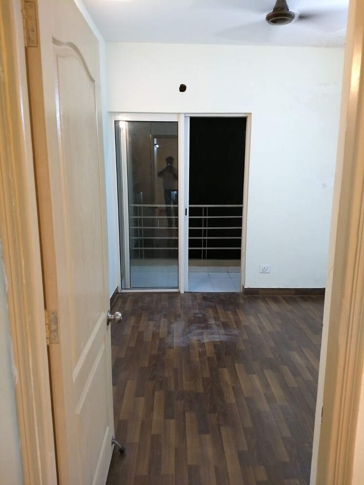 Room, paras-tierea 3 Bedroom 1285 Sq.Ft. Apartment In Sector 137 Noida 7566417