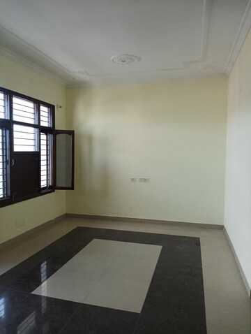 Room in 2 BHK Builder Floor at Dhakoli Village – for Sale