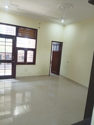 Room in 2 BHK Builder Floor at Dhakoli Village – for Sale