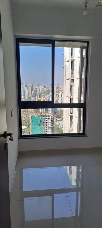 Room in 3 BHK Apartment at Omkar Alta Monte, Malad East – for Sale