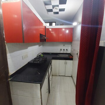 रेसिडेंशियल बिल्डर फ्लोर वर्ग यार्ड फॉर रेंट इन उत्तम नगर दिल्ली  7567664