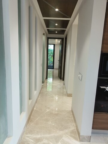 Building Lobby in 3 BHK Builder Floor at Panchsheel Enclave – for Sale