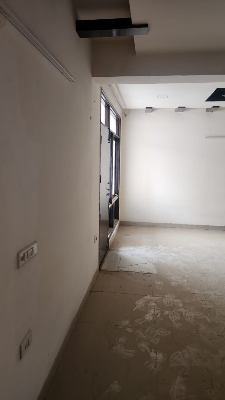 undefined, srs-royal-hills 3 Bedroom 978 Sq.Ft. Apartment In Sector 87 Faridabad 7567776