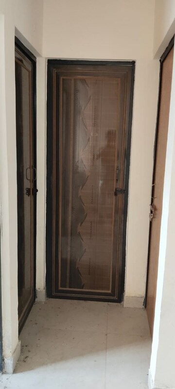 Building Lobby in 1 BHK Apartment at Sector 10 Greater Noida – for Rent