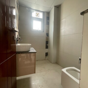 Bathroom in 3 BHK Builder Floor at BPTP Amstoria Country Floor , Sector 102 – for Sale