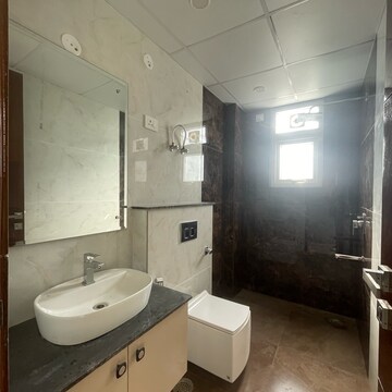 Bathroom in 3 BHK Builder Floor at BPTP Amstoria Country Floor , Sector 102 – for Sale