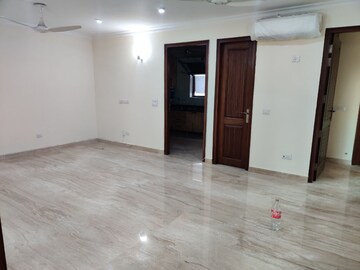 Living Room in 3 BHK Builder Floor at Sector 38 – for Sale