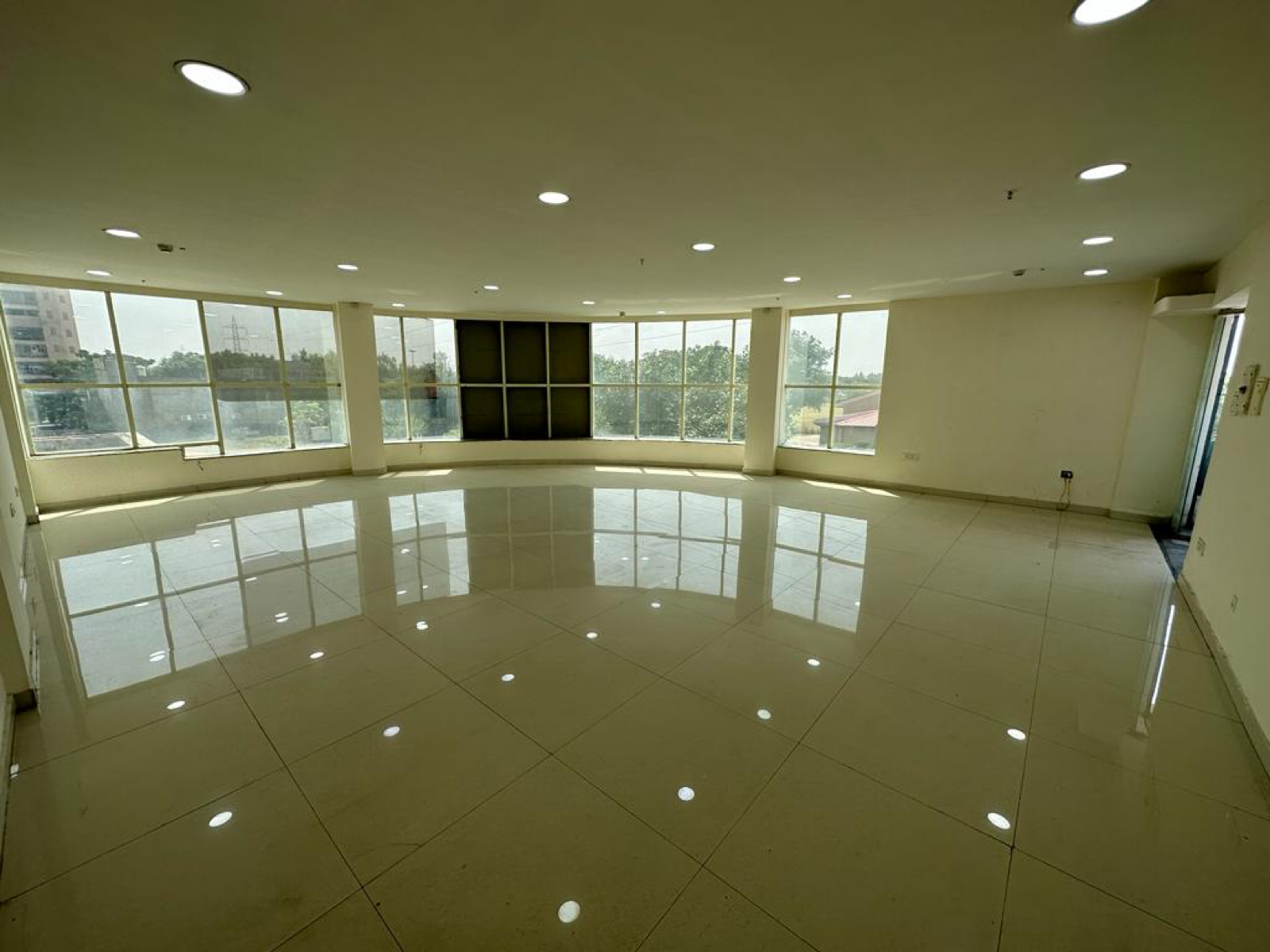 Commercial Office Space 999 Sq.Ft. For Rent in Sector 63 Noida  7568331