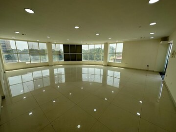  Office Space For Rent in Sector 63