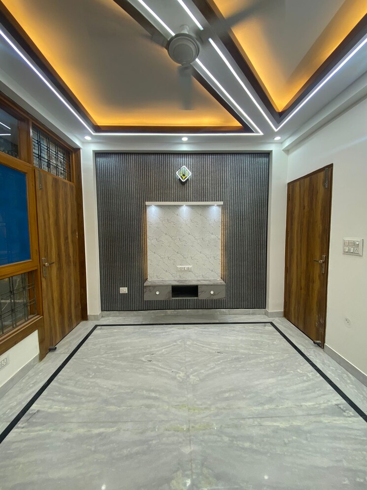 Room, nyay khand 2 4 Bedroom 3000 Sq.Ft. Penthouse In Nyay Khand 2 Ghaziabad 7568423