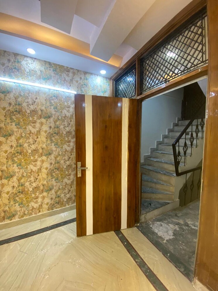 Bedroom, nyay khand 2 4 Bedroom 3000 Sq.Ft. Penthouse In Nyay Khand 2 Ghaziabad 7568423