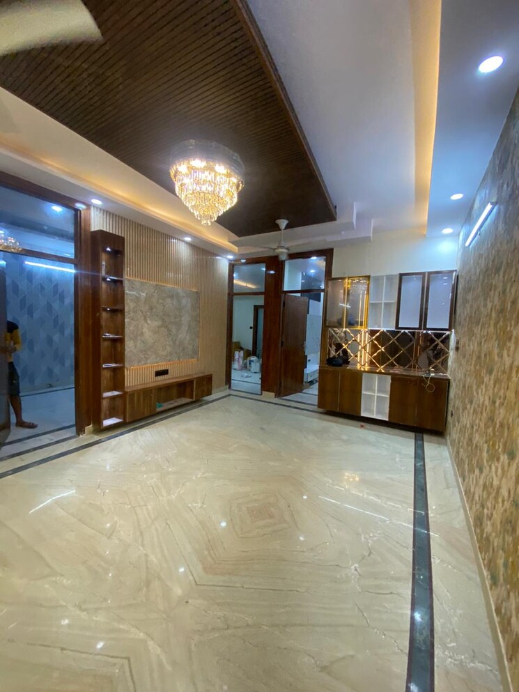 Room, nyay khand 2 4 Bedroom 3000 Sq.Ft. Penthouse In Nyay Khand 2 Ghaziabad 7568423