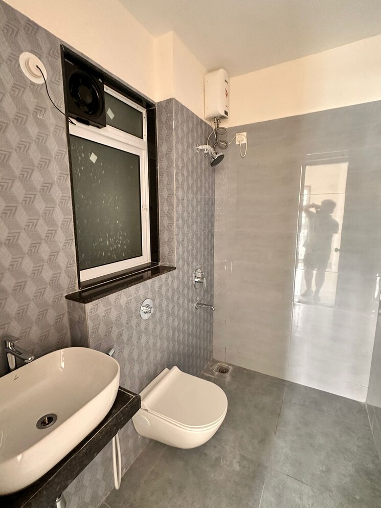 Bathroom, ashar-axis 1 Bedroom 462 Sq.Ft. Apartment In Majiwada Thane 7568557