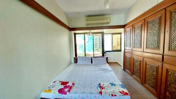 Bedroom in 2.5 BHK Apartment at Carter Road – for Sale