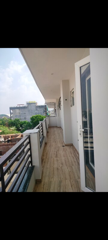 Balcony in 4 BHK Builder Floor at Sector 31 – for Sale