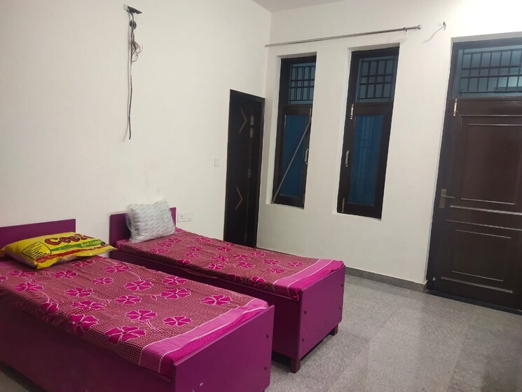 Room, sector 116 Pg For Boys & Girls In Sector 116 7569042