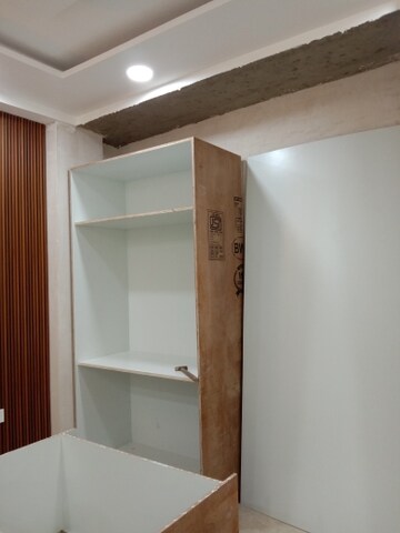 Room in 1.5 BHK Builder Floor at Dwarka Mor – for Sale