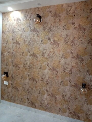 Room in 1.5 BHK Builder Floor at Dwarka Mor – for Sale