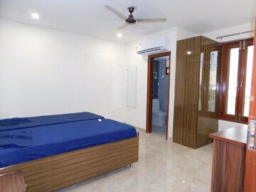 Room in  Pg at Sector 45 – for Rent