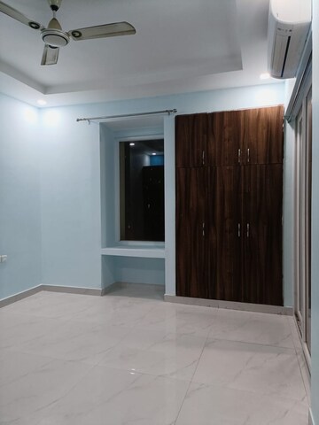 Room in 2 BHK Apartment at MI Rustle Court, Gomti Nagar – for Sale
