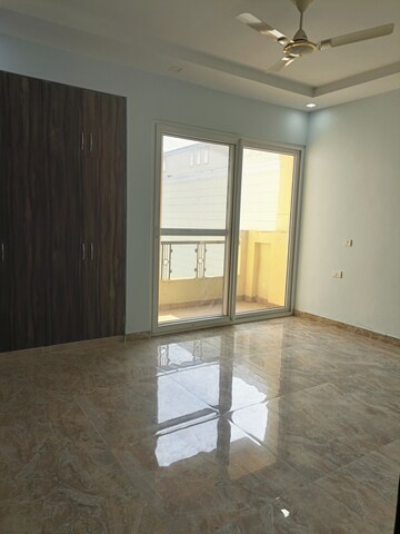 Room in 3 BHK Apartment at MI Rustle Court, Gomti Nagar – for Sale