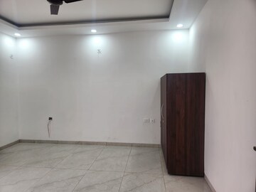 Room in 3 BHK Apartment at Rishita Manhattan, Gomti Nagar – for Sale