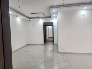 Room in 3 BHK Apartment at Rishita Manhattan, Gomti Nagar – for Sale