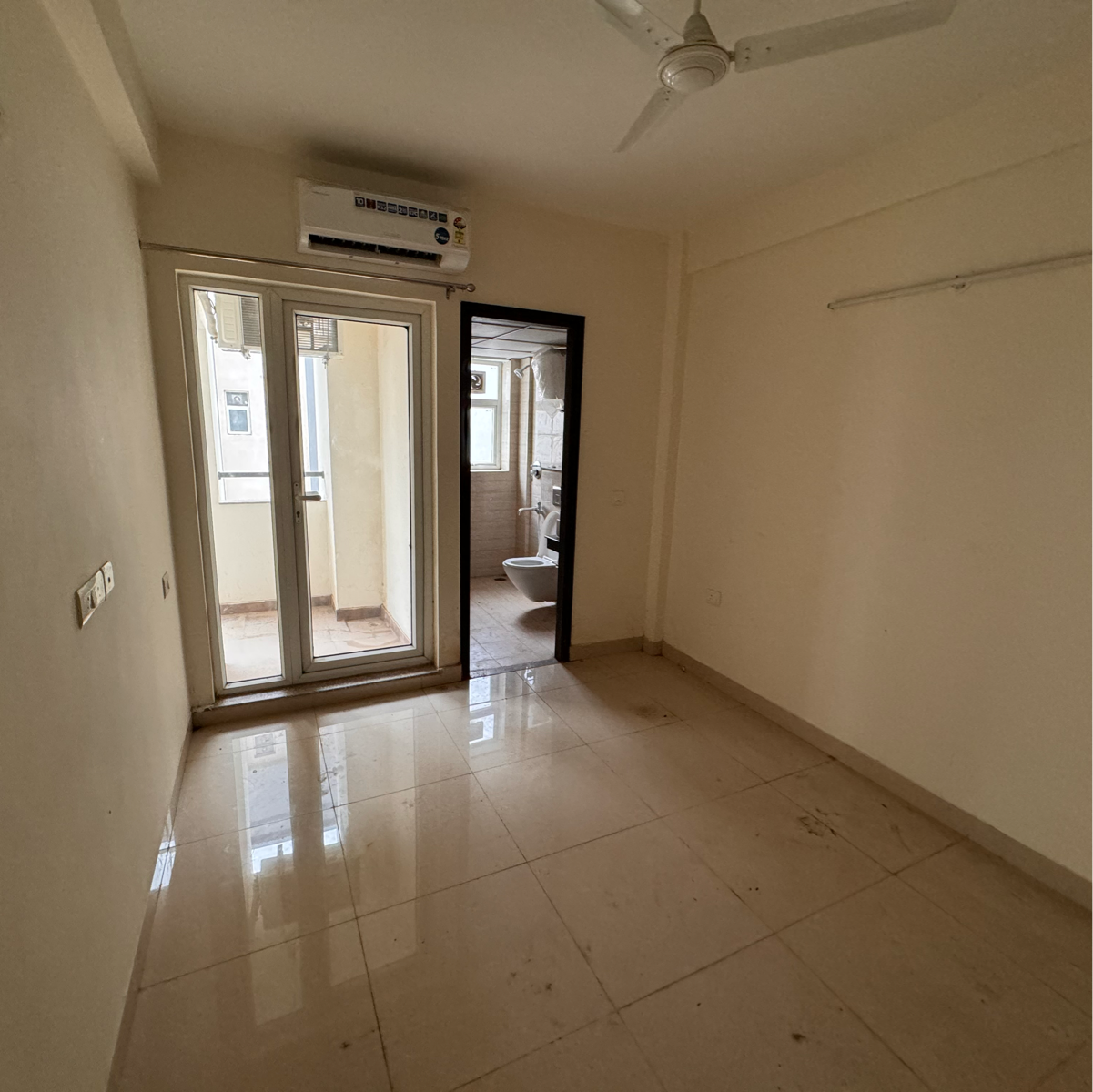 3 BHK Apartment For Rent in Breez Flora Avenue 33 Sohna Sector 33 Gurgaon  7569601