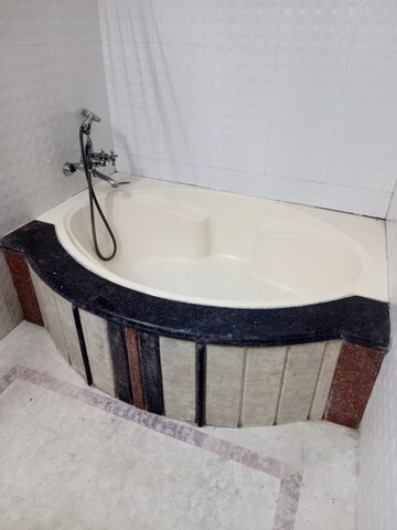 Bathroom in  Pg at Sector 71 – for Rent