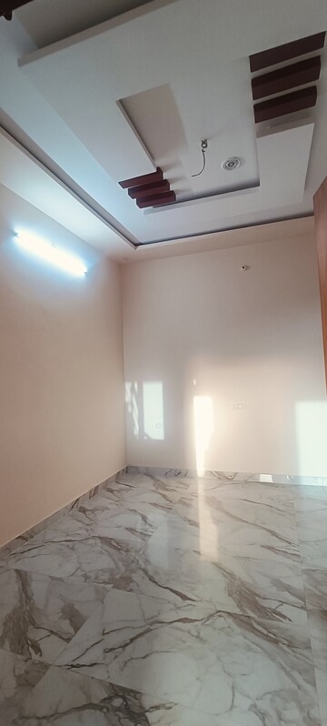 Room in 3 BHK Villa at Kamta – for Sale
