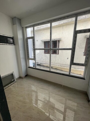 Room in 3 BHK Builder Floor at Gms Road – for Sale