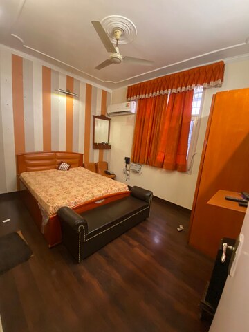 Bedroom in 3 BHK Builder Floor at Sector 31 – for Sale