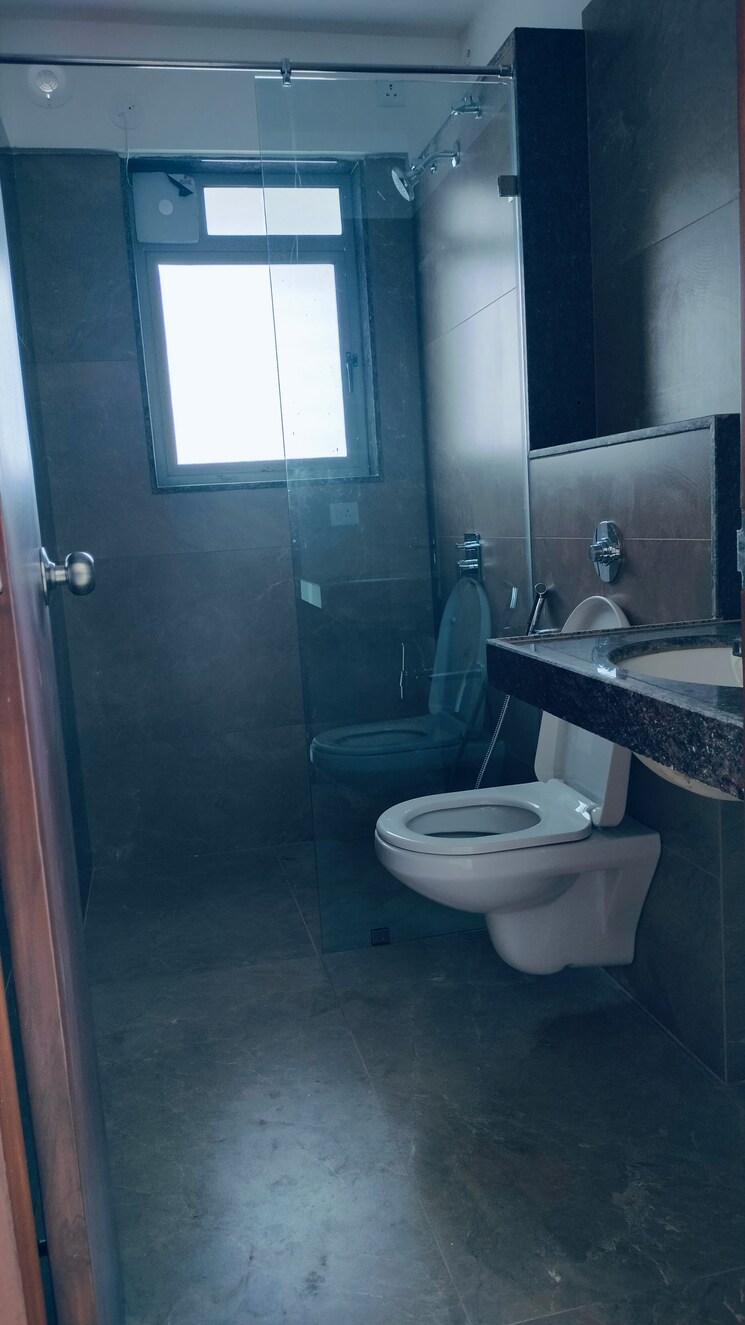 Bathroom, kohinoor-riverdale 2 Bedroom 767 Sq.Ft. Apartment In Kharadi Pune 7570362