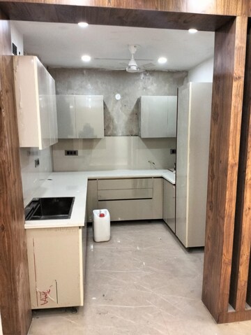 Kitchen in 4 BHK Builder Floor at Sector 31 – for Sale