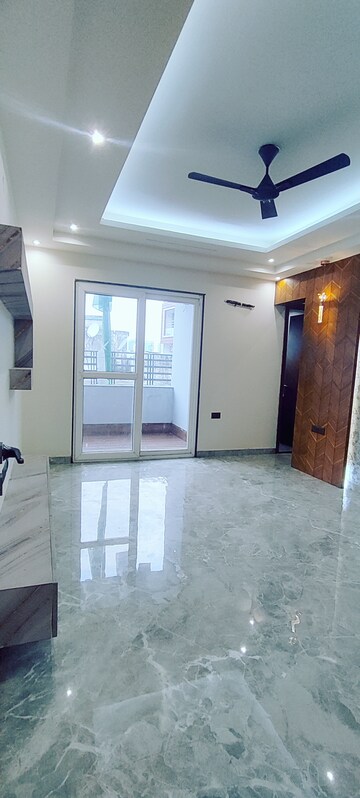 Room in 4 BHK Builder Floor at Ashoka Enclave Faridabad, Sector 34 – for Sale