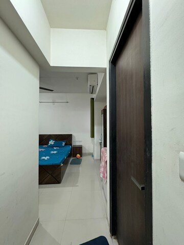 Furnished Amenities in 2 BHK Apartment at Lodha Splendora Platino, Ghodbunder Road – for Sale