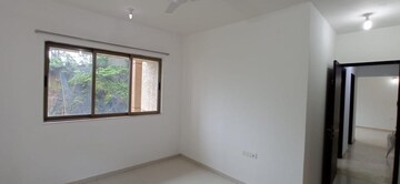 Room in 2 BHK Apartment at Lodha Splendora, Ghodbunder Road – for Sale