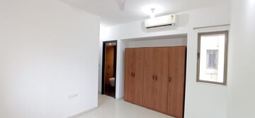 Room in 2 BHK Apartment at Lodha Splendora, Ghodbunder Road – for Sale