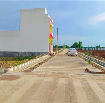  Plot For Sale in Amausi