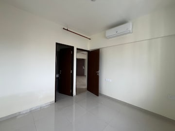 1 BHK Apartment For Rent in Omkar Signet Malad East Mumbai  7572284