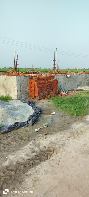  Plot For Sale in Bhopani Village